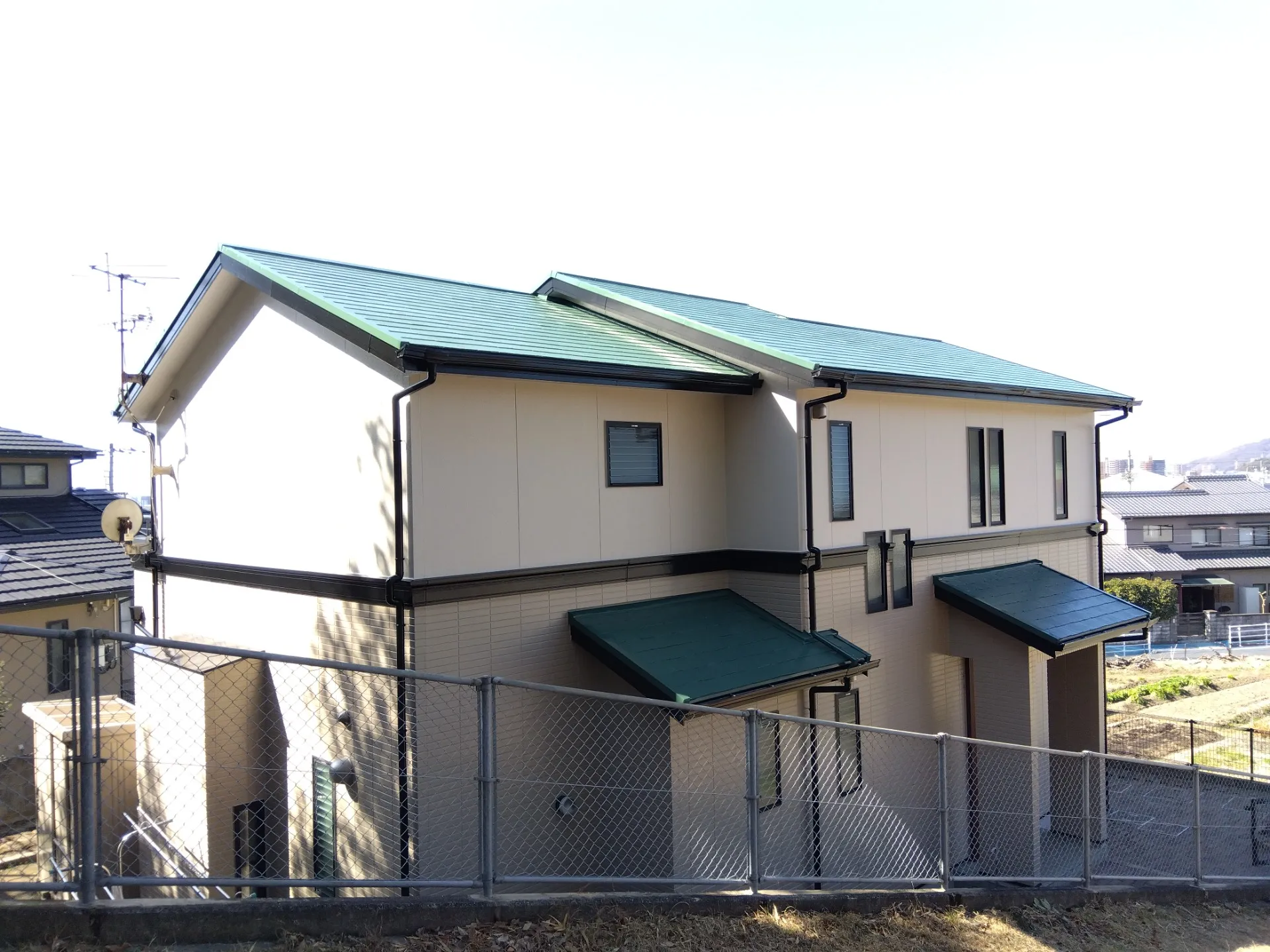 施工事例〈屋根塗装〉